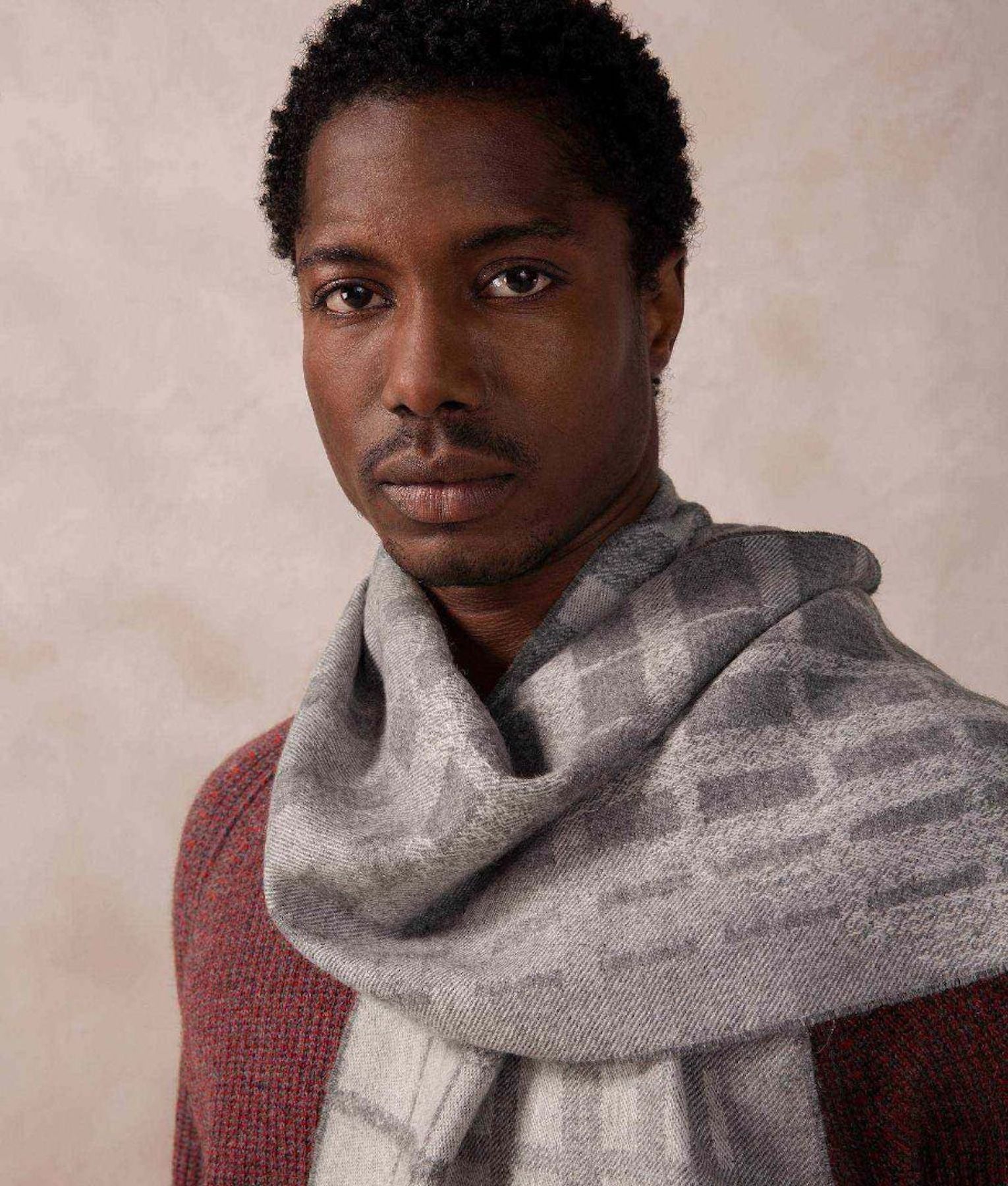 Cadenas Scarf C001