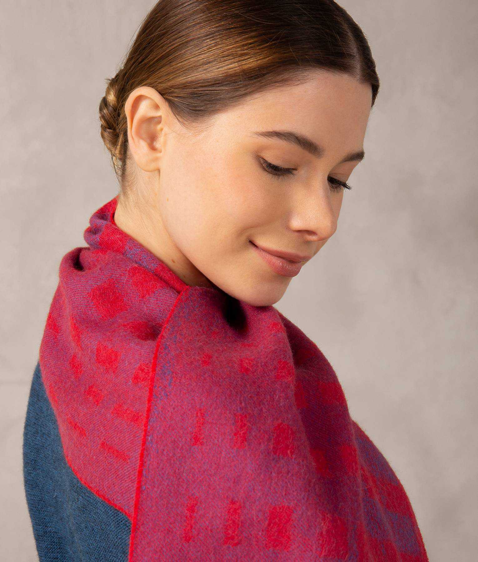 Cadenas Scarf C003
