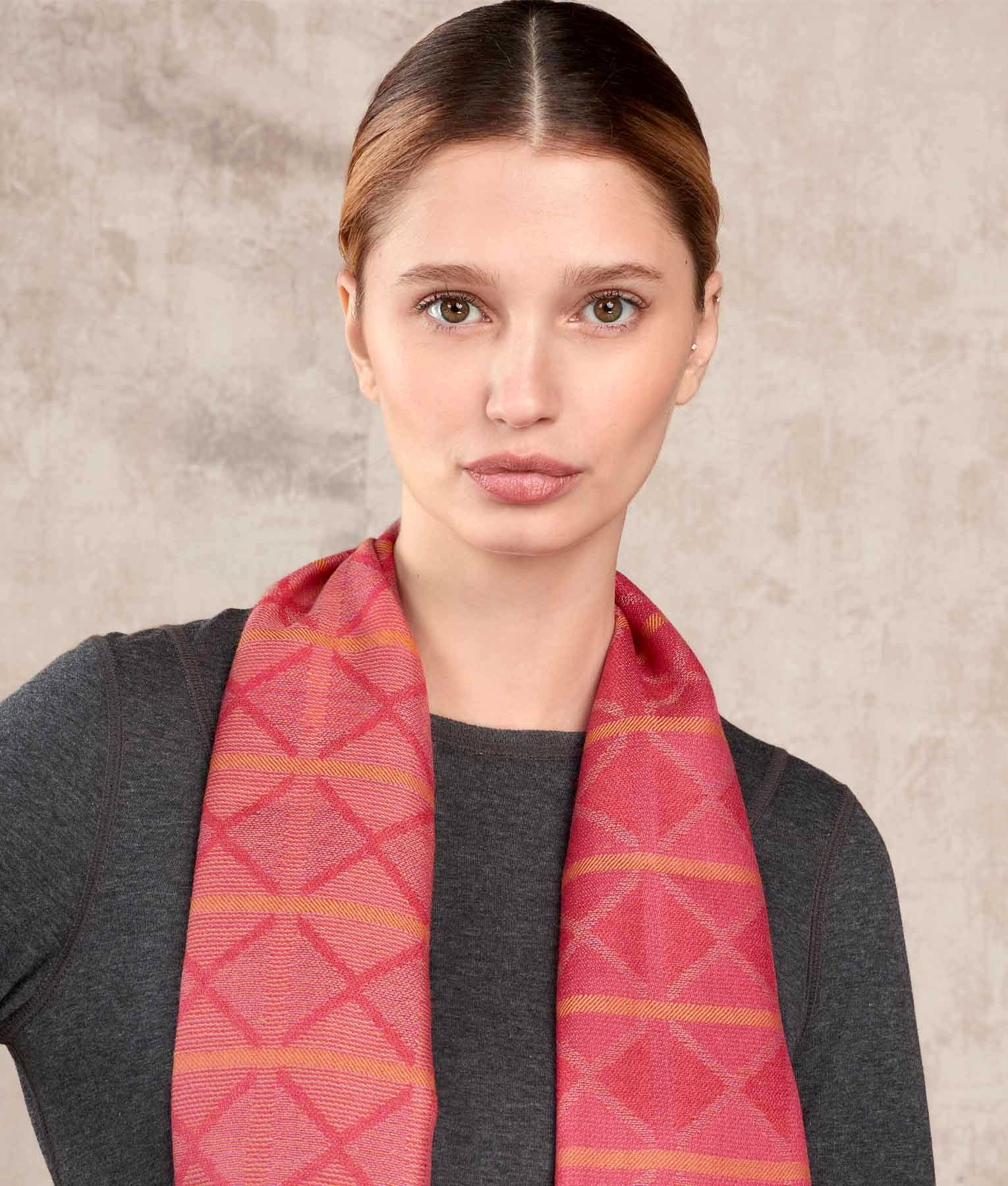 Cross Out Jacquard  - Scarf - Pinkish Red - Unisex