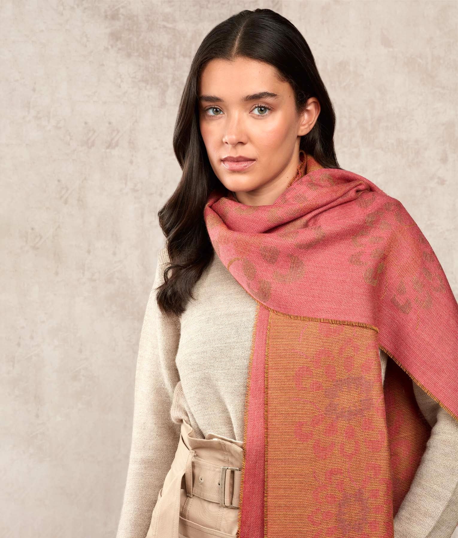 Las Flores Jacquard - Scarf - Coral and Gold - Unisex