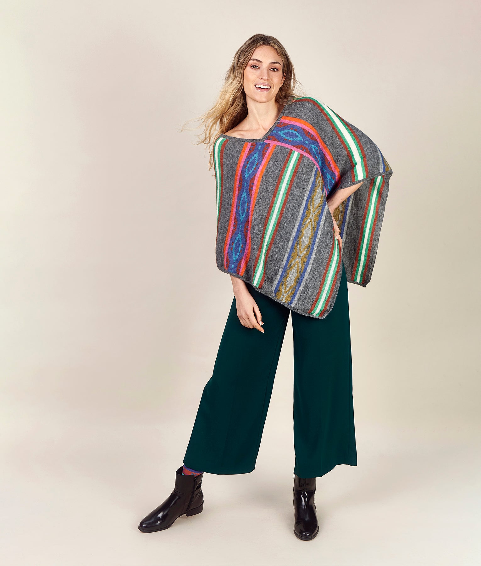 Andgyle Poncho C002