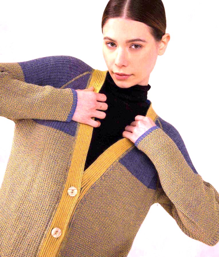 Reversible Ribbed Cardigan C001