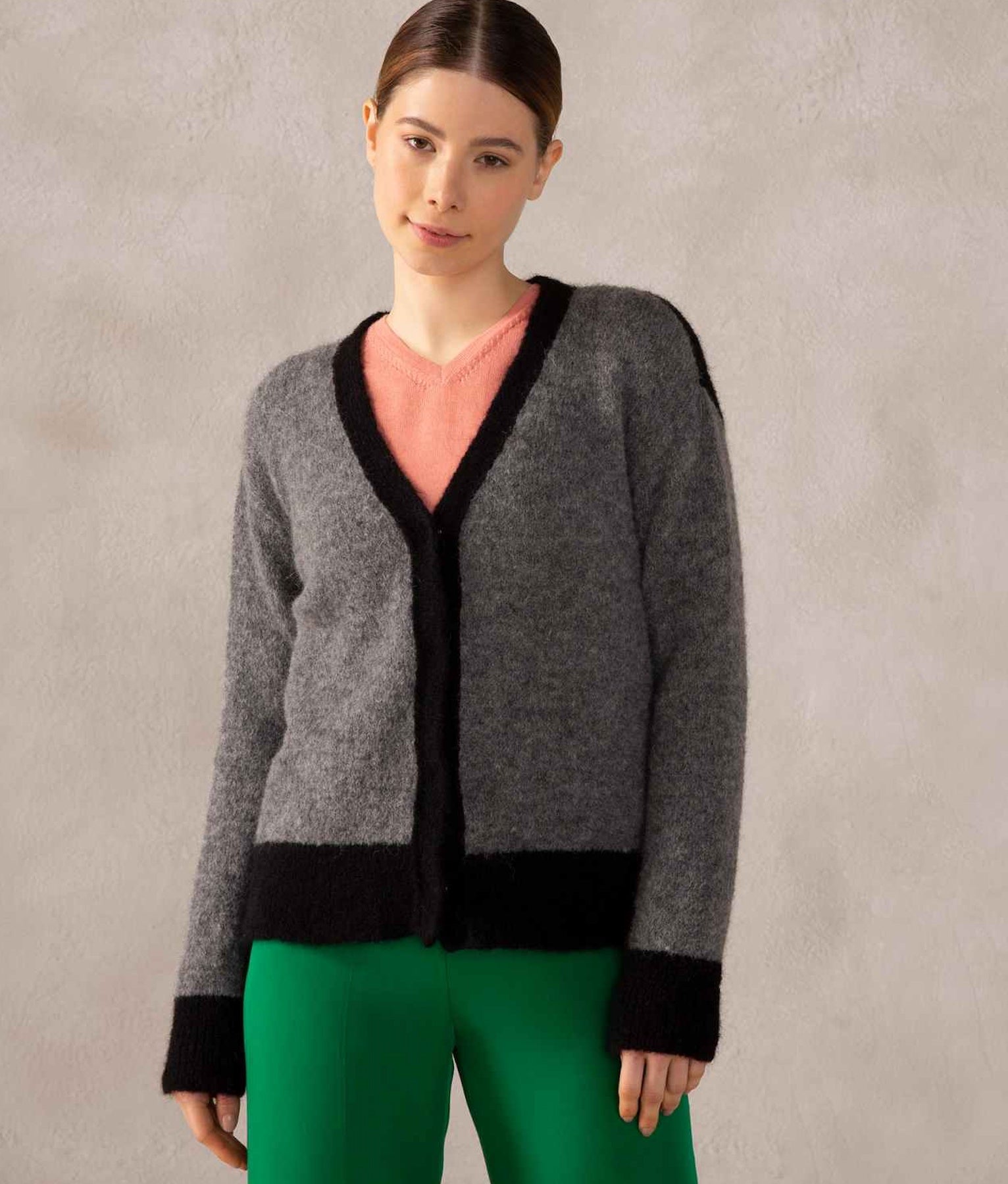 Easy Fit Colour Blocked Cardigan C001