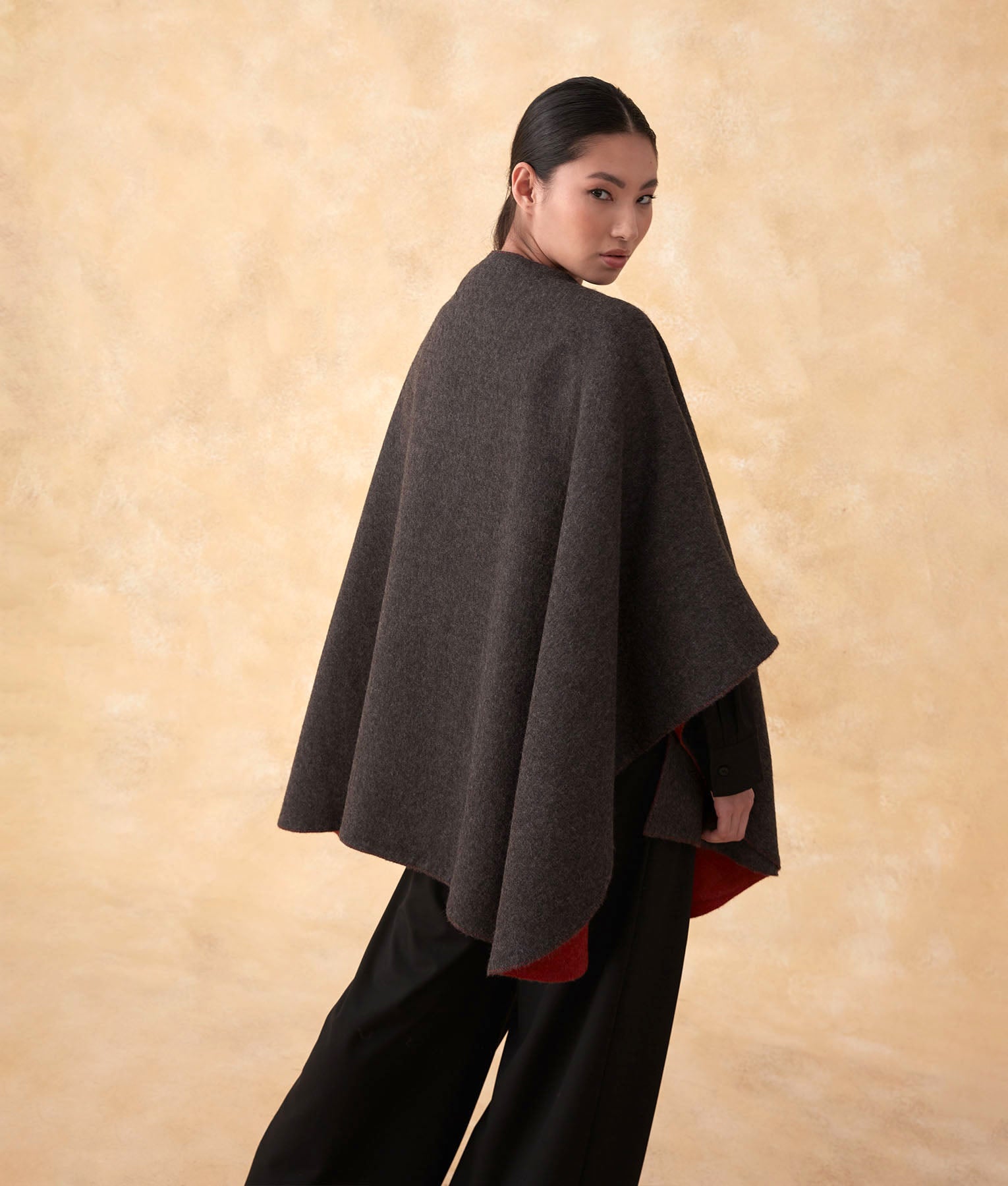 Reversible Soft Cape C002