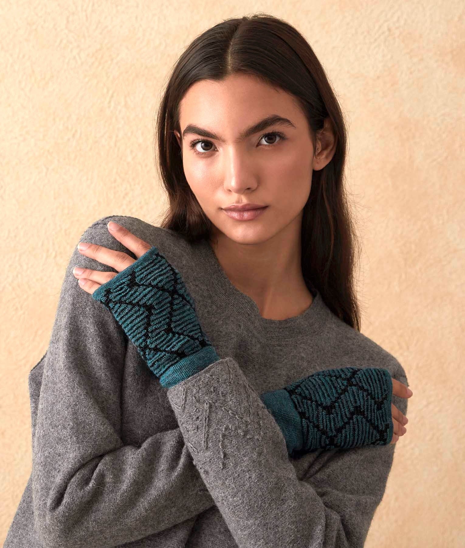 Reversible Tuck Stitch Fingerless Gloves - Teal and Black - Women's