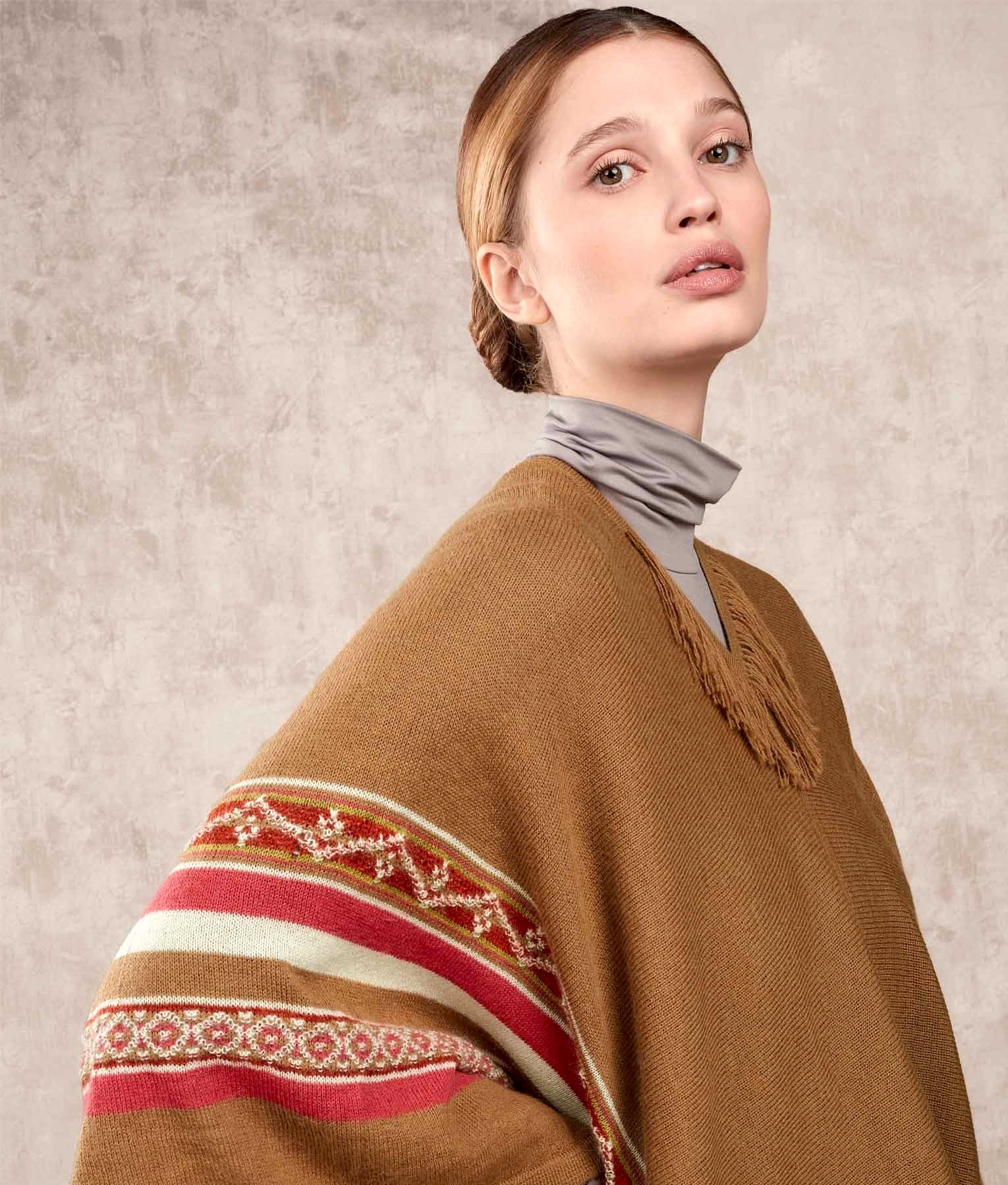 Rider - Poncho With Fringe - Camel - Women's