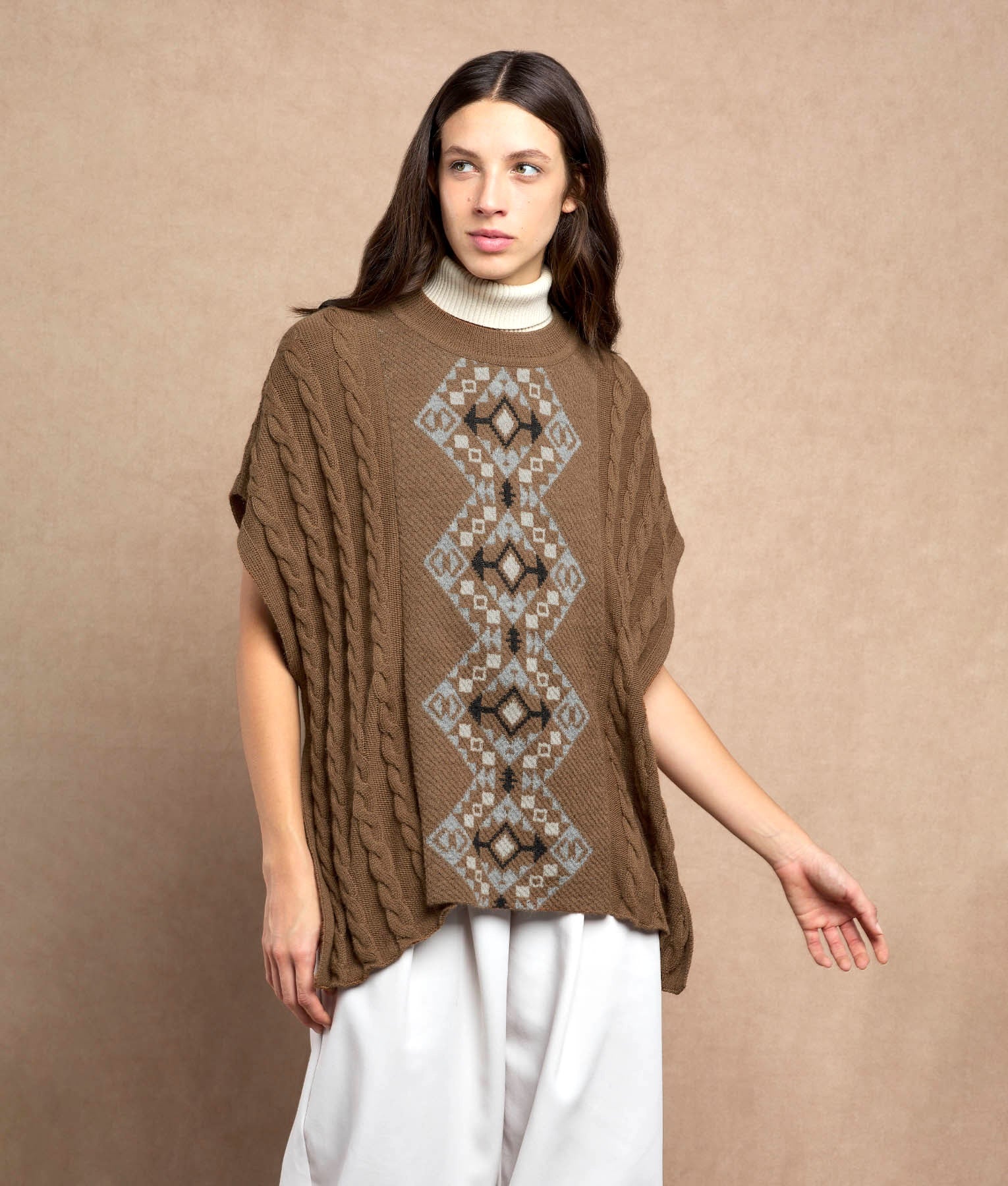 Cables & Structures Poncho With Sleeves C001