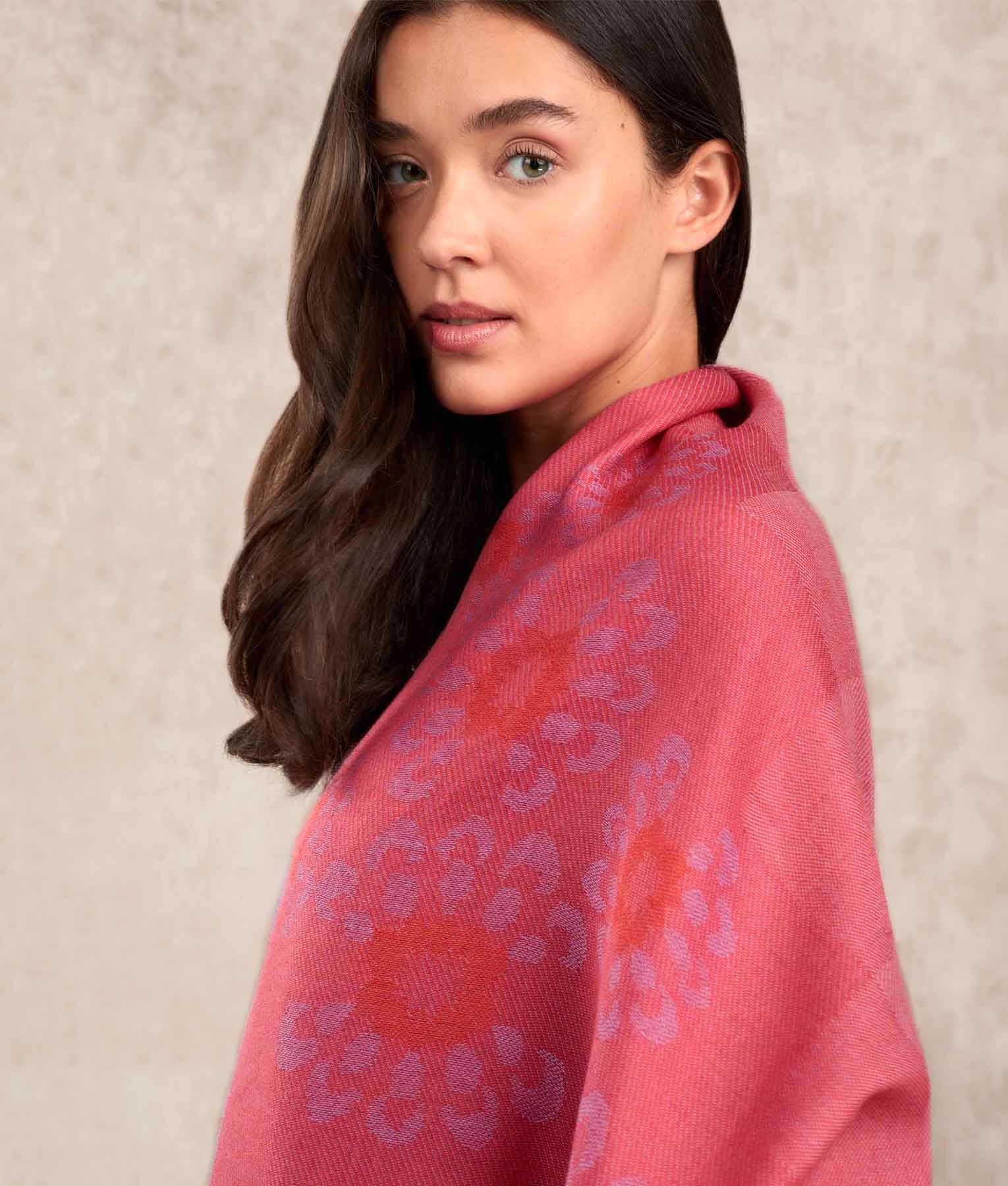 El Supremo Jacquard - Shawl - Multicolour Red - Women's