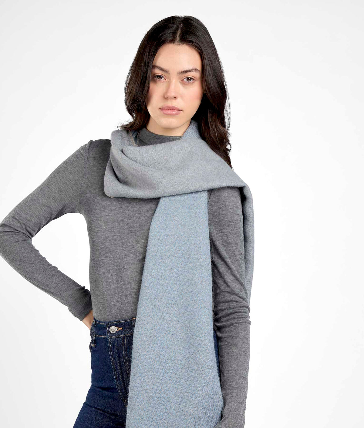 Little Espigas Motif Scarf C014