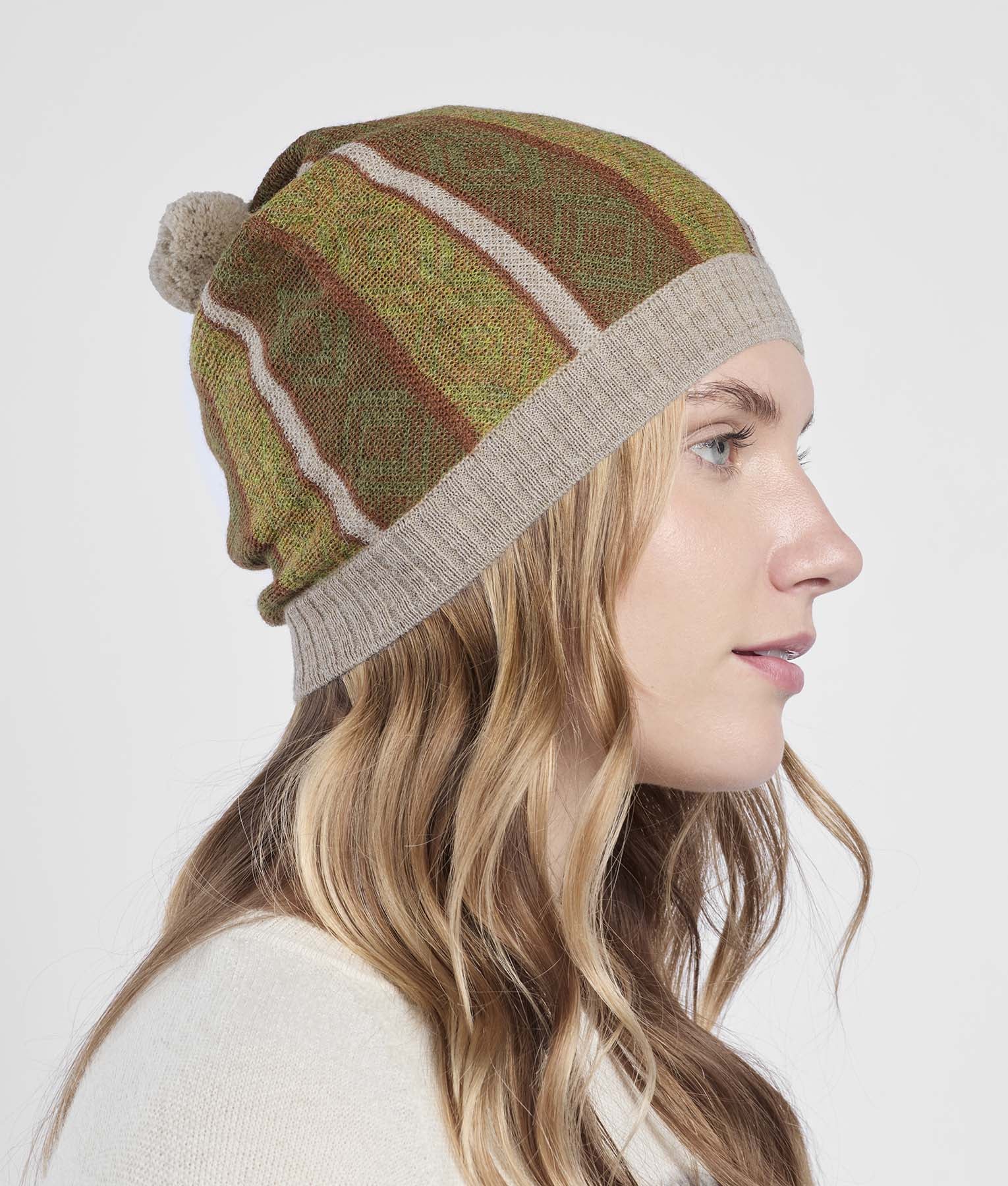 Las Huellas Beanie C001