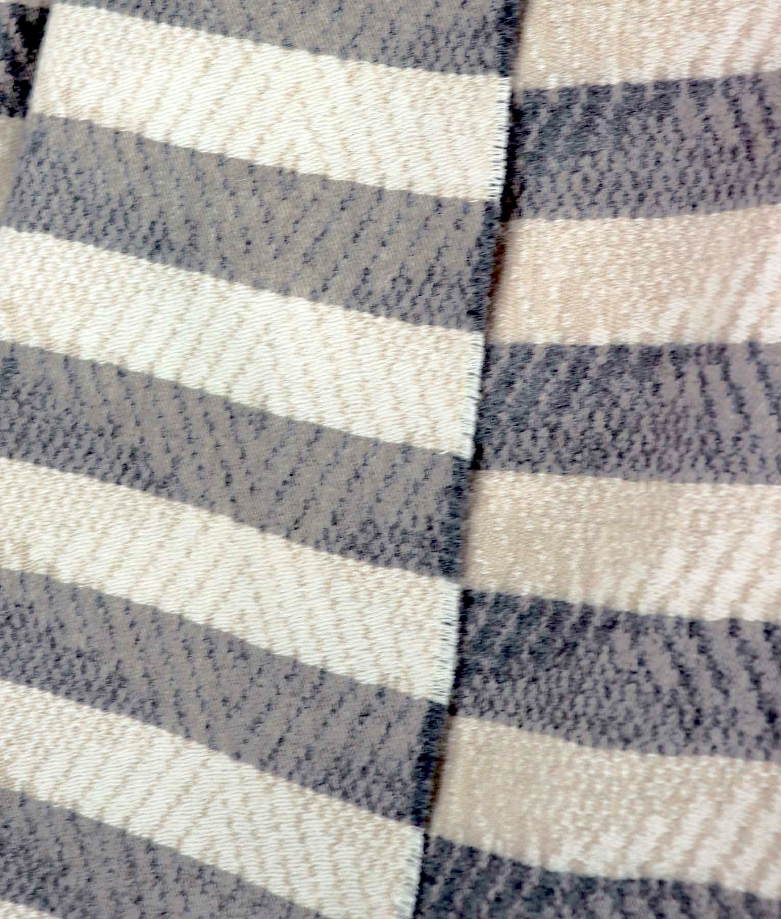 Hilly Way - Throw (Blanket) - Grey and white