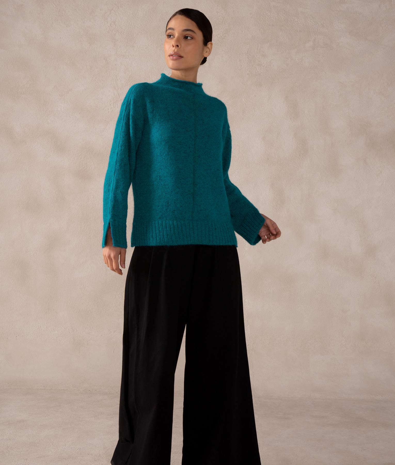 Easy Fit Jersey High Neck C002