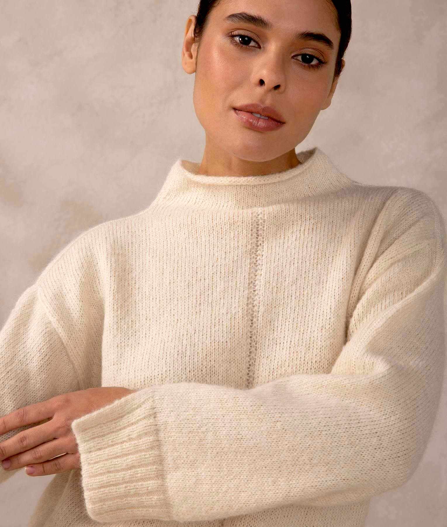 Easy Fit Jersey High Neck C003