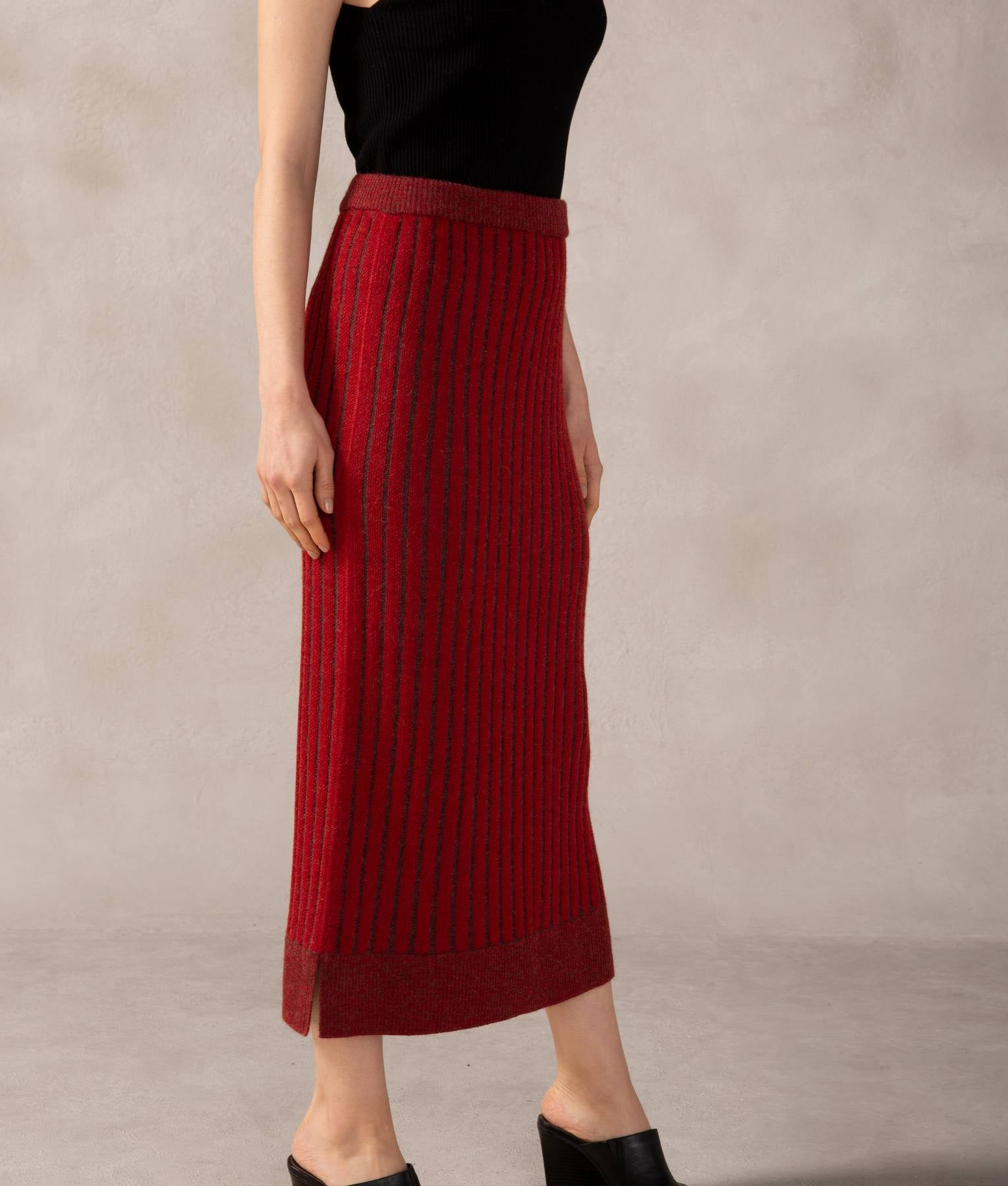 Reversible Ribbed Skirt C007