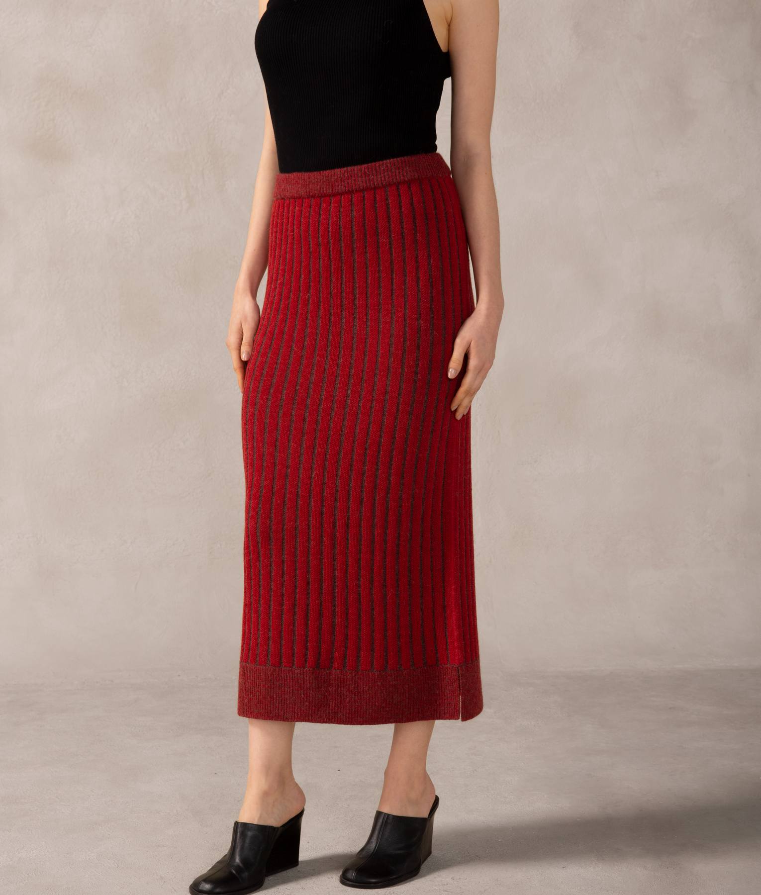 Reversible Ribbed Skirt C007