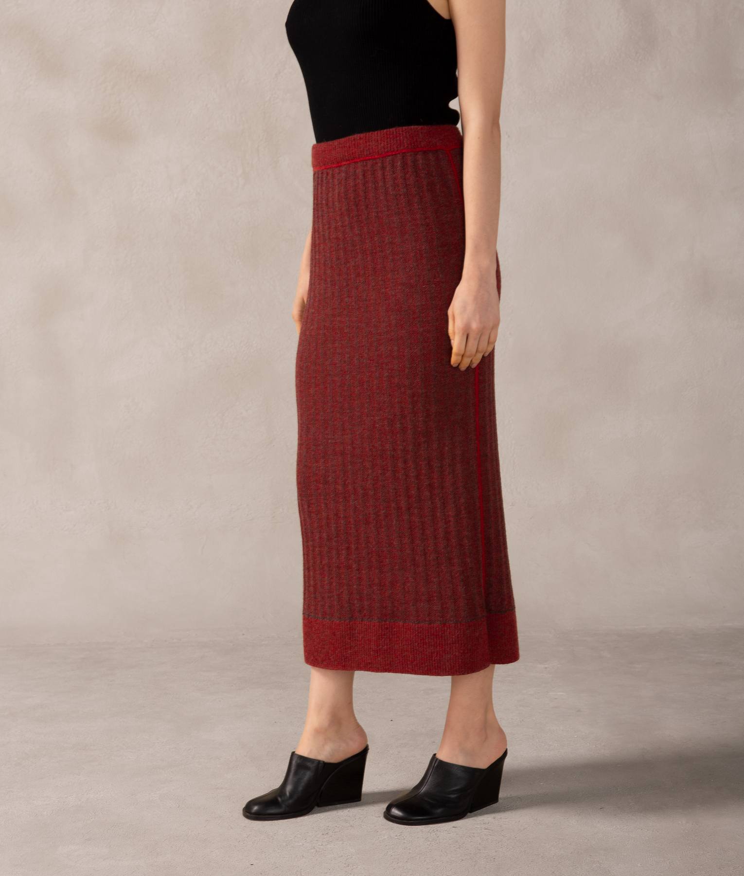 Reversible Ribbed Skirt C007