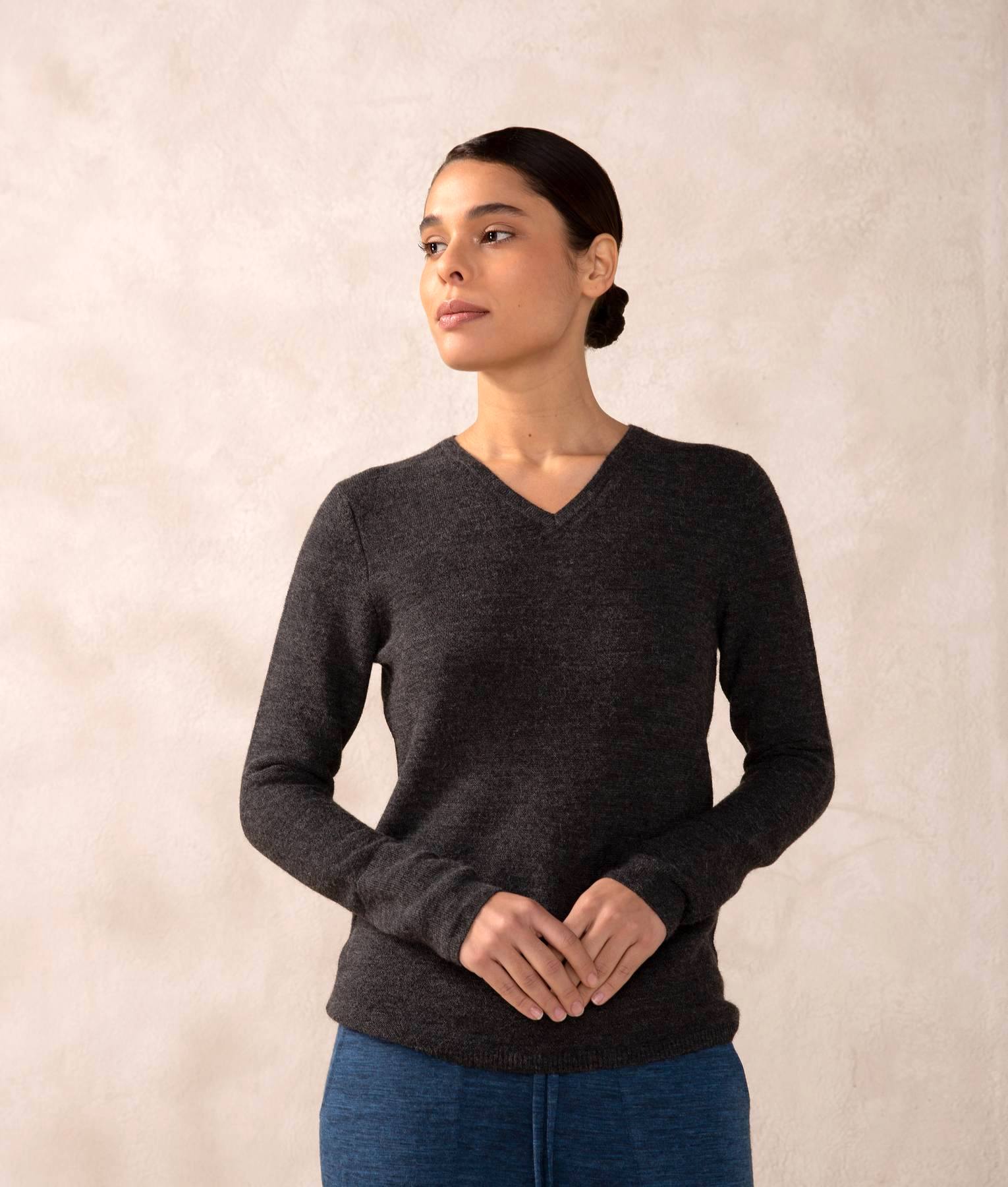 Links Basic Vee Pullover 403