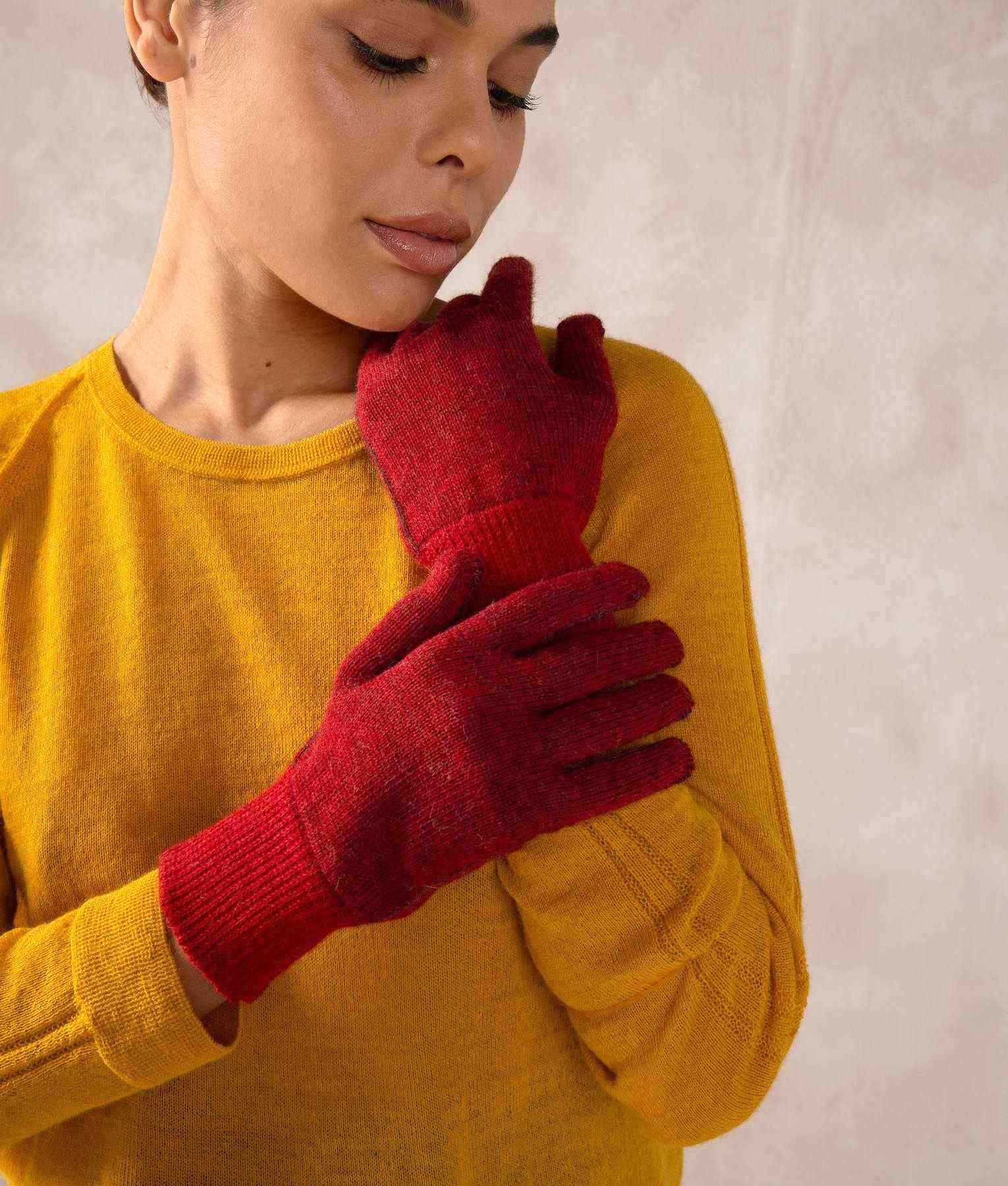 Reversible Gloves C005