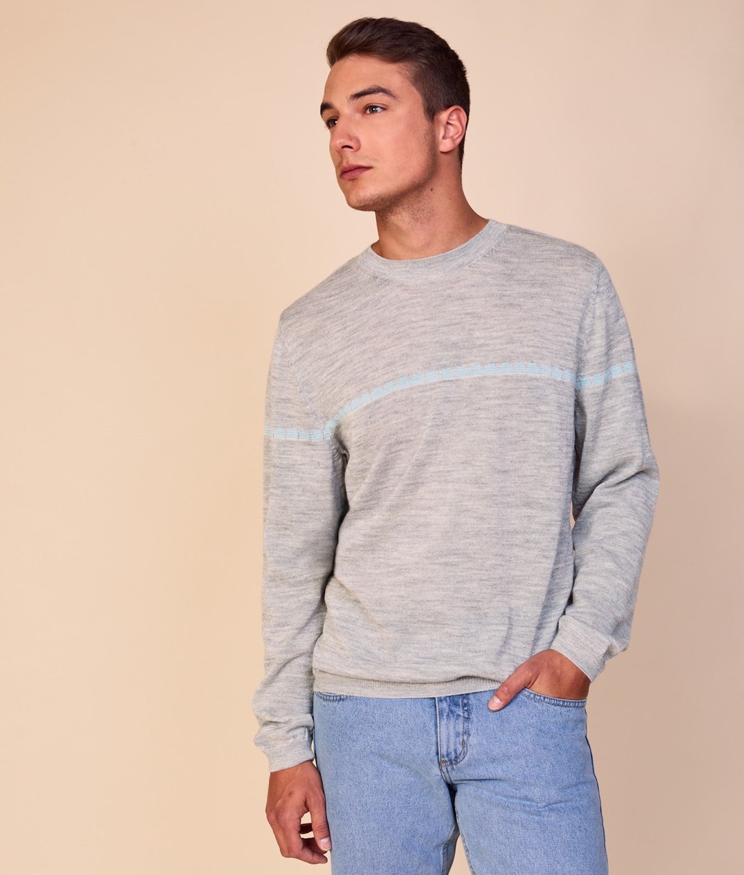 People From The Islands Pullover C001