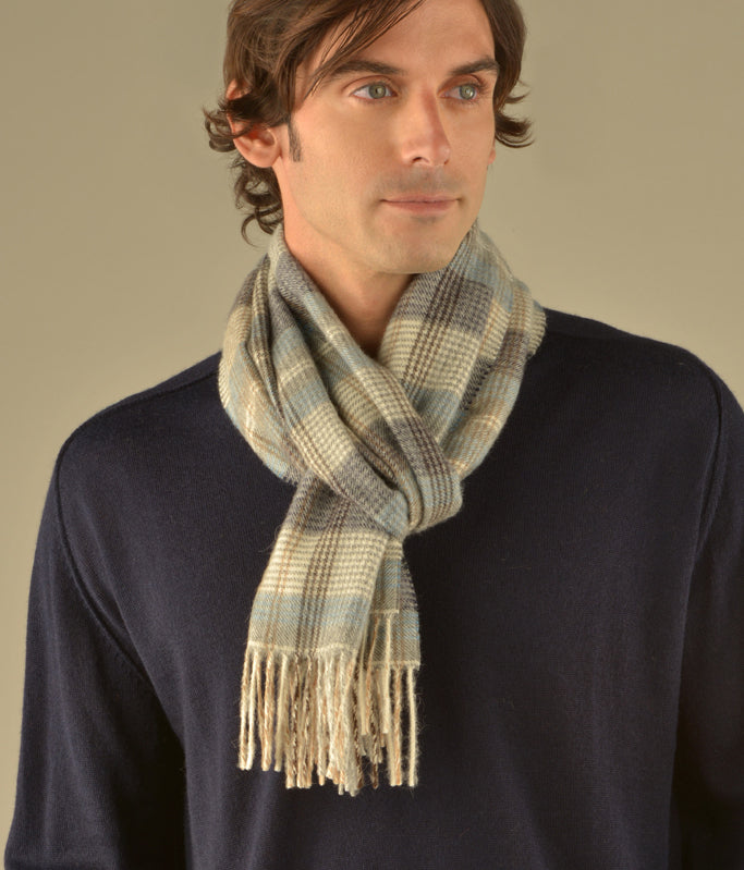 Classic tartan scarf 2 C001