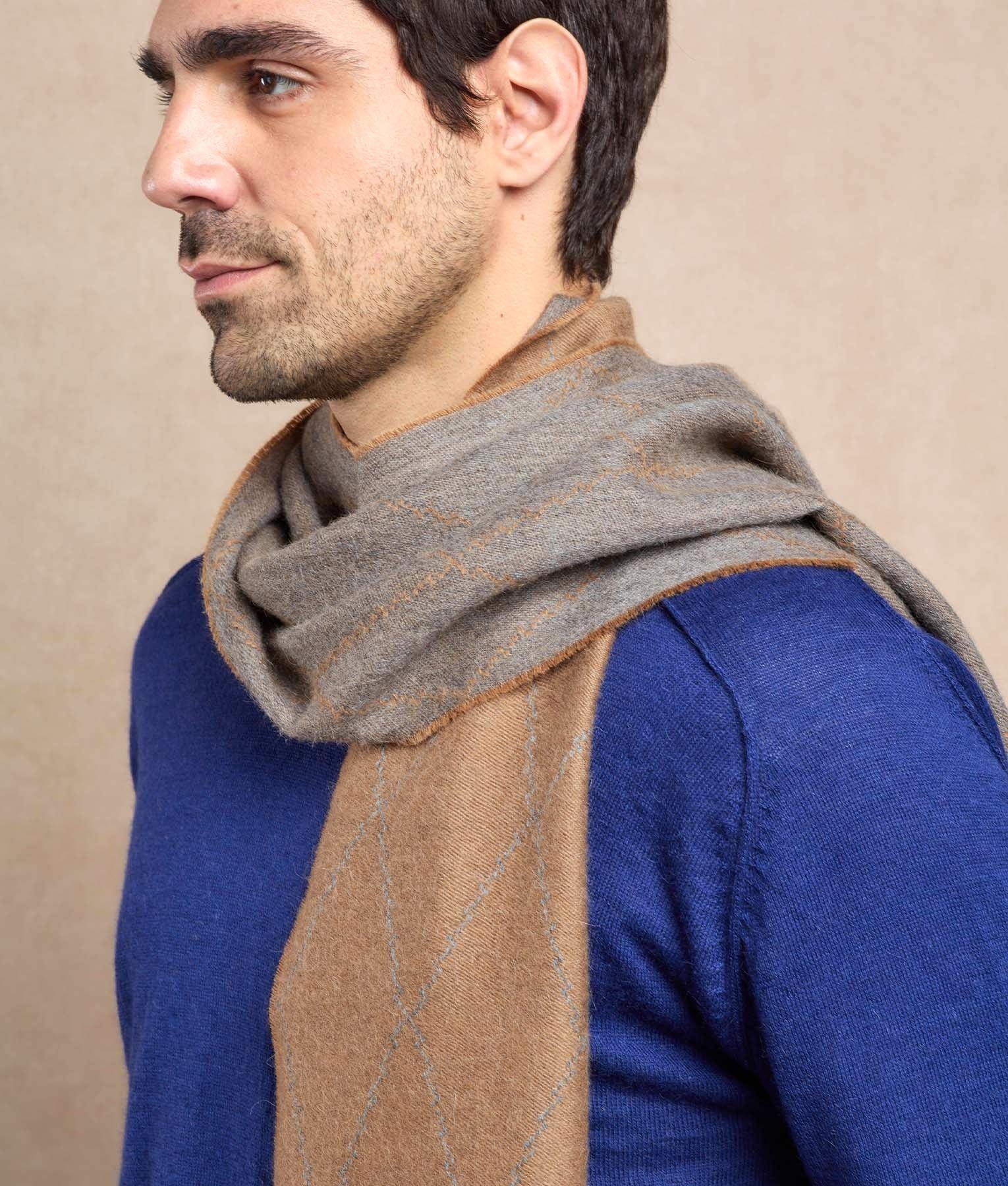 Los Coquitos Sarga Scarf C001