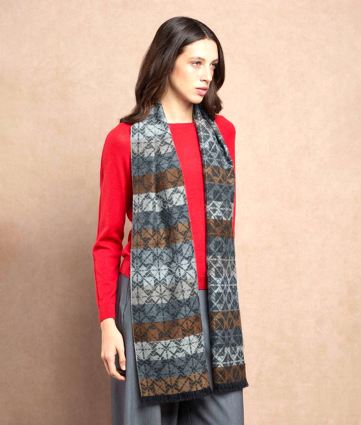 Over The Edge Scarf C002