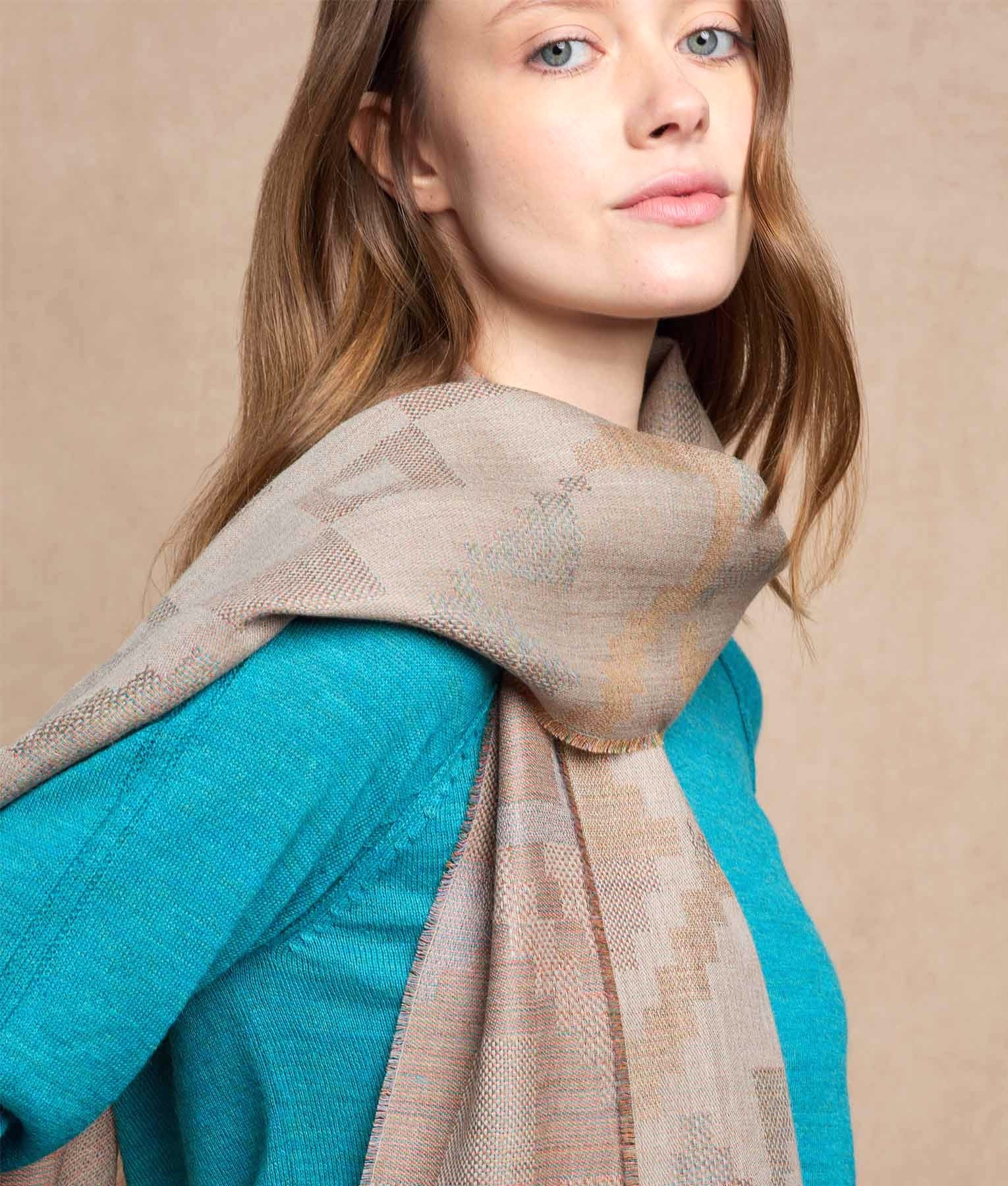 Andicon Scarf C001