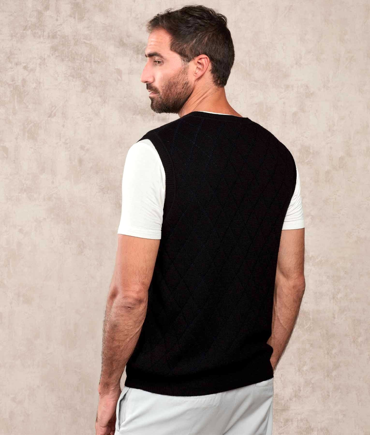 Los Cocos Alpaca Vest - Black C001 - Men's