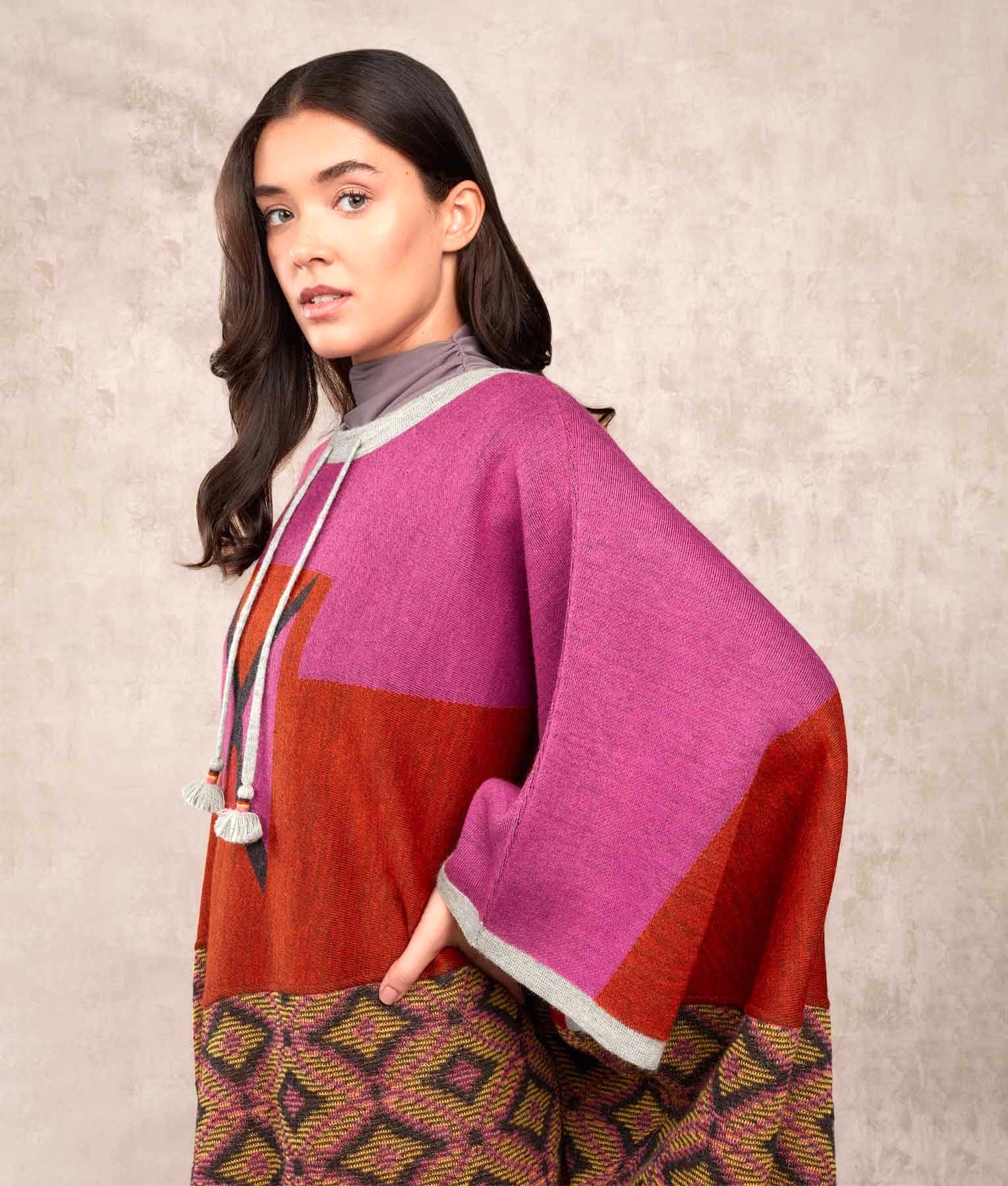 La Favorita Alpaca Poncho - Multicoloured C002 - Women's