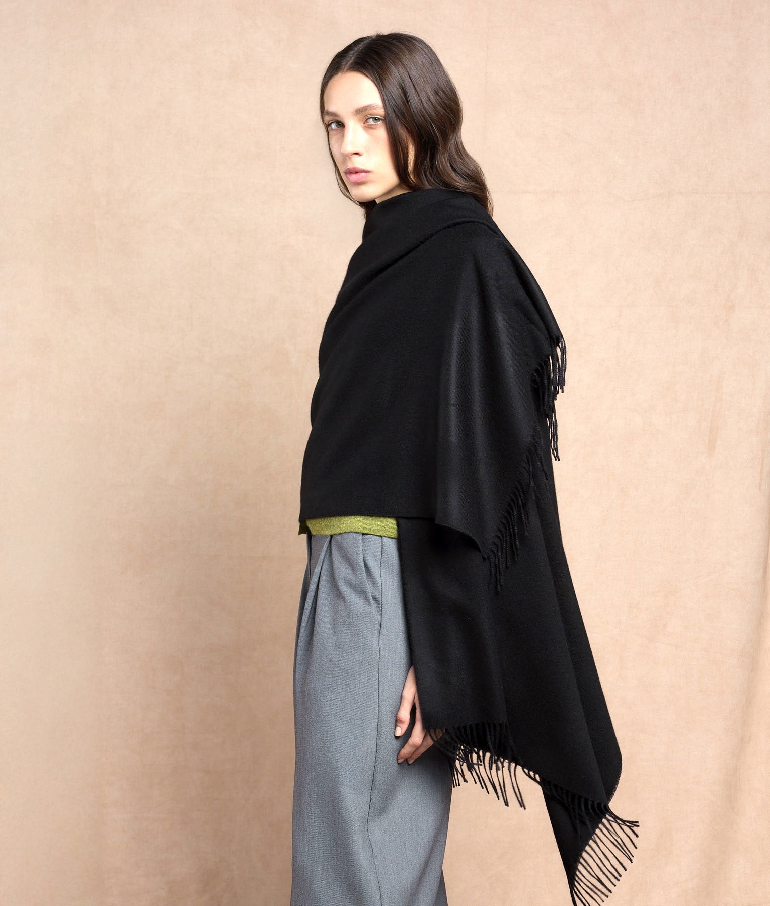 Premium Alpaca Shawl - Black - Unisex