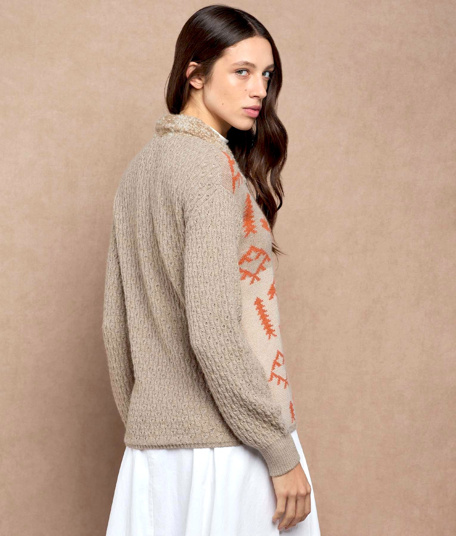 Beyond Lines Zipped Front Cardigan C004
