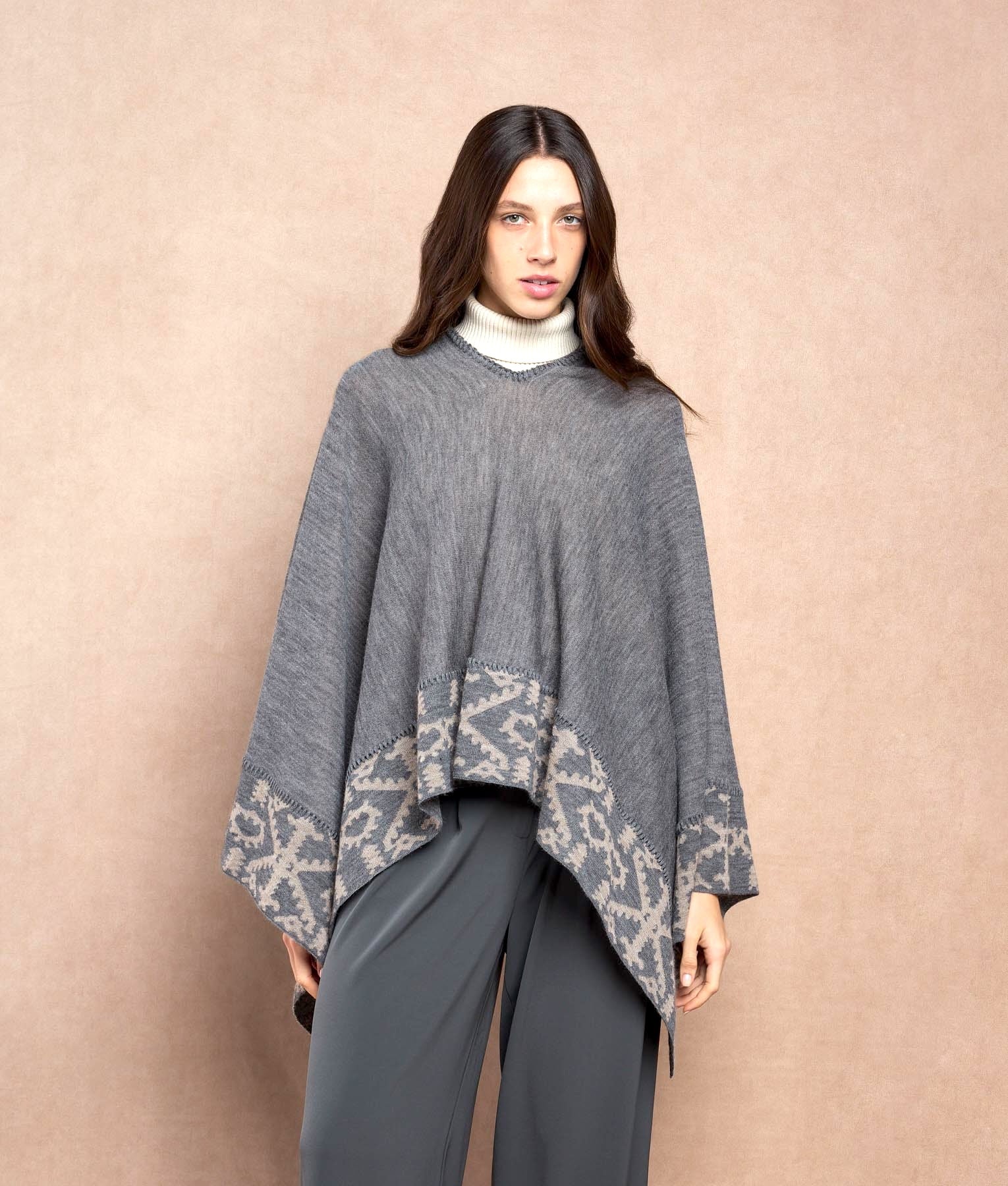 Double Face Trimmed Poncho - Grey & Oatmeal