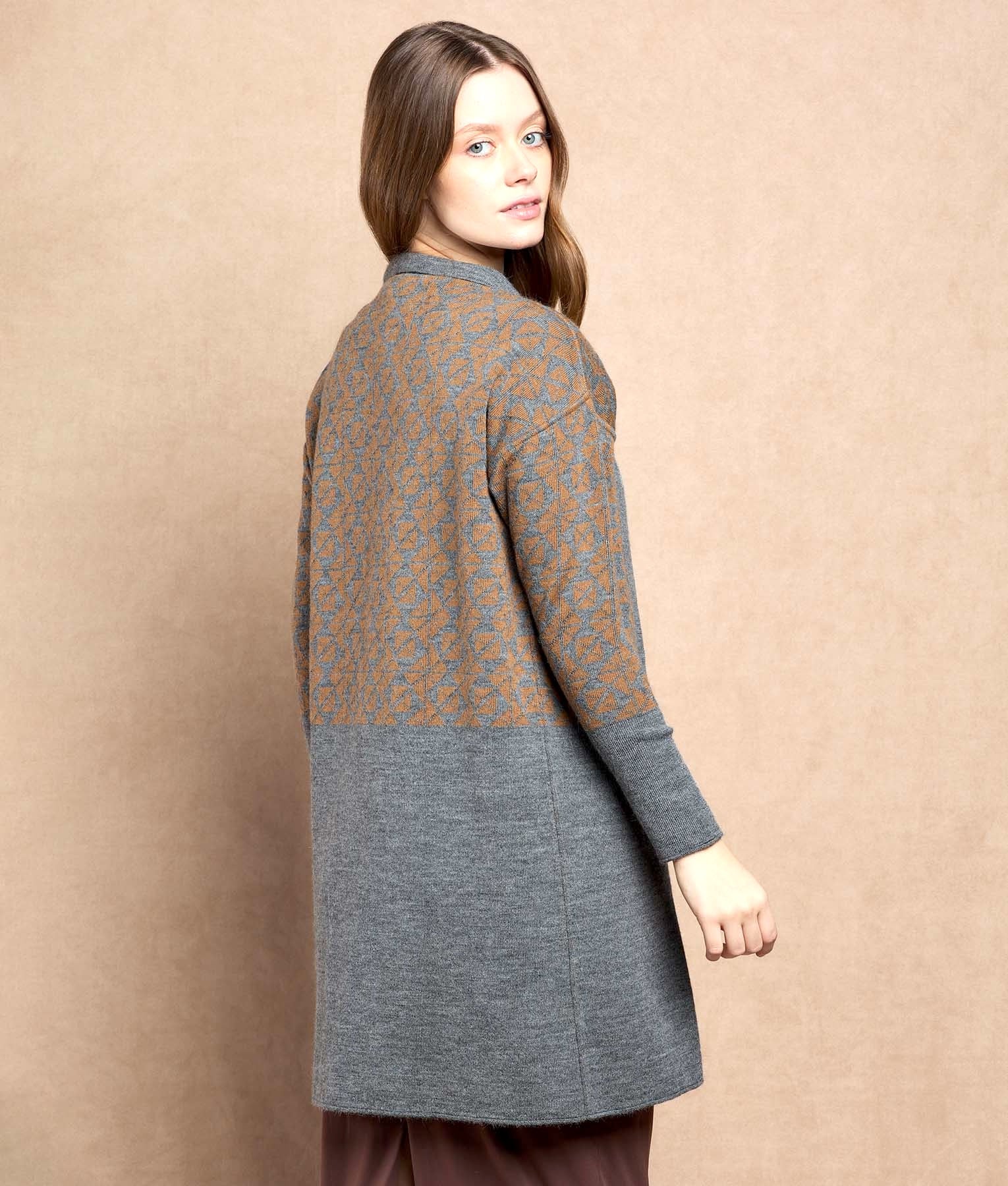Reversible Long Cardigan C006