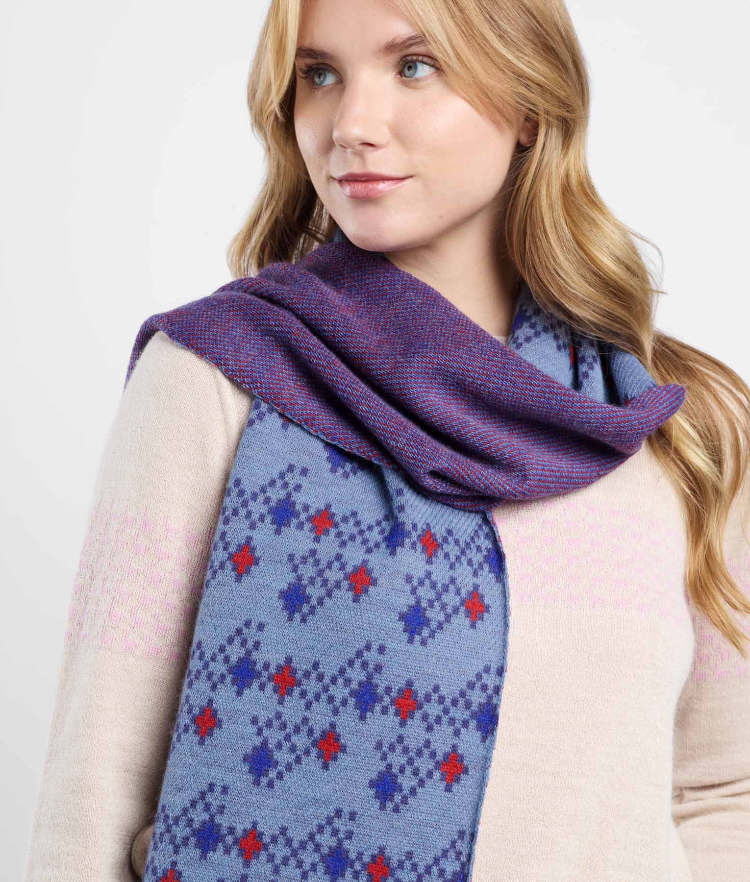 Cross View Jacquard Scarf C002