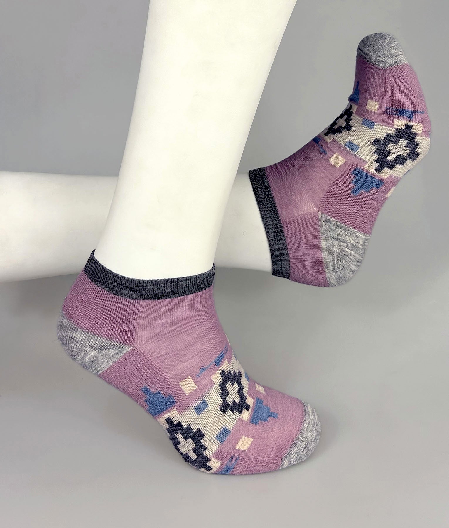 Women's Jacquard Ankle Socks C002
