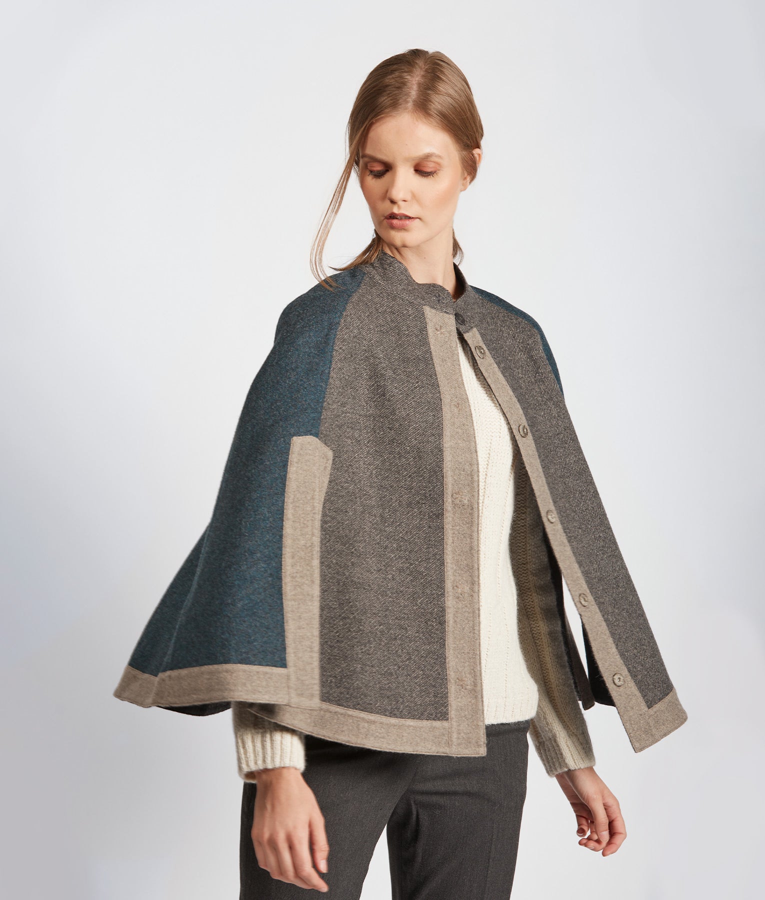 Color Blocked Reversible Cape J15172 C001