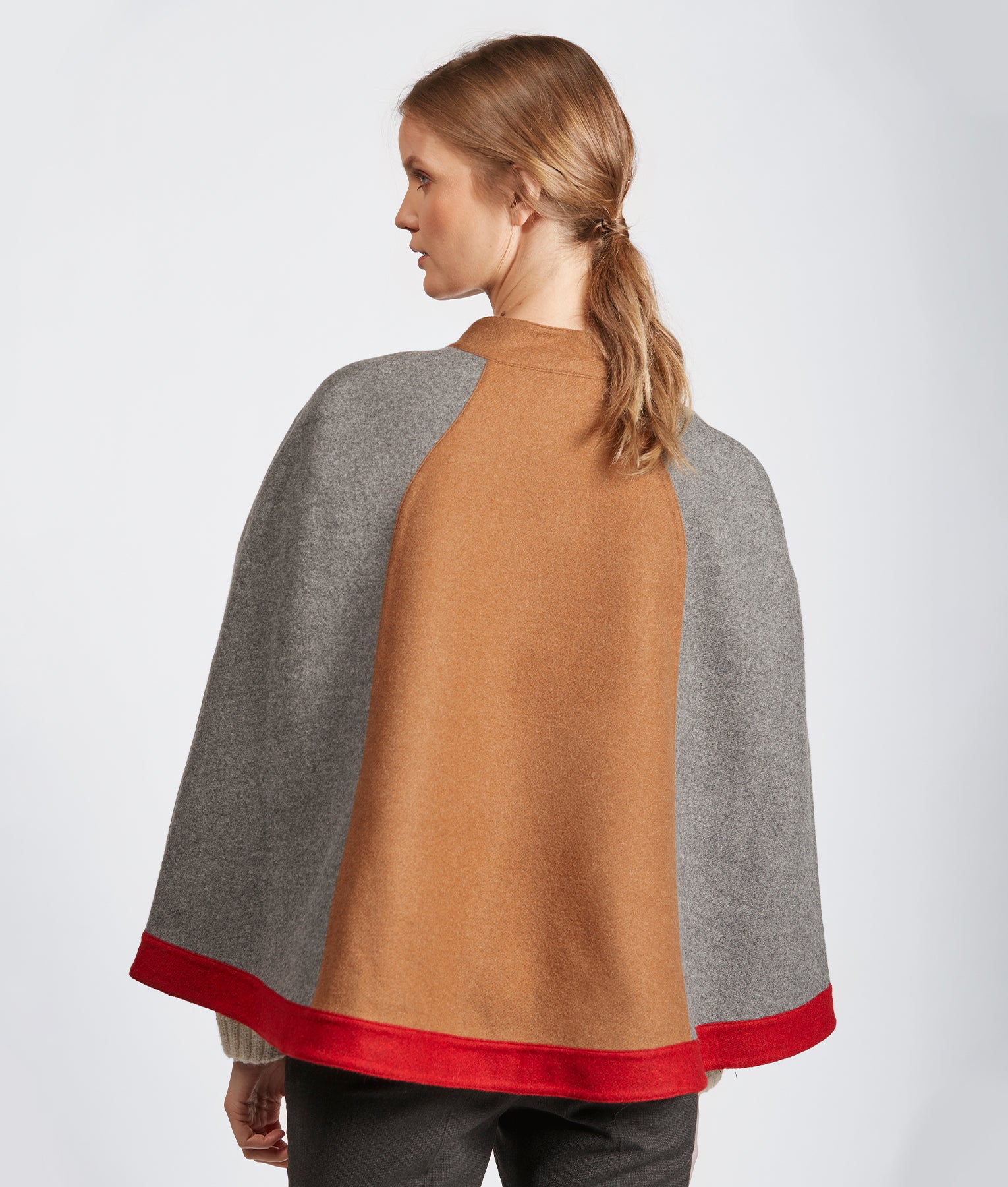 Color Blocked Reversible Cape J15172 C003